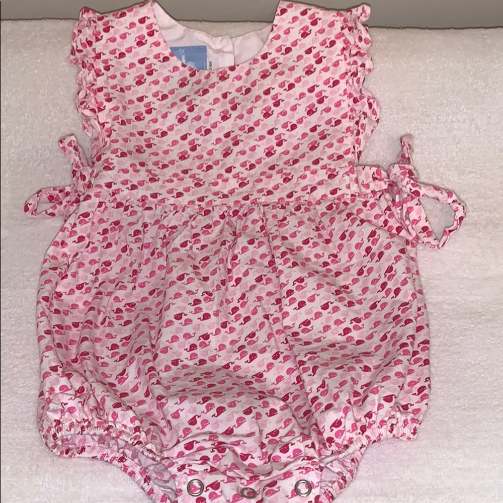 Bella Bliss whale outfit bubble